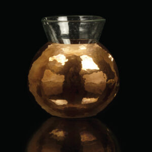 Vasos Mexcalli©️; Achi, modelo “Apapacho”, tono cobre natural